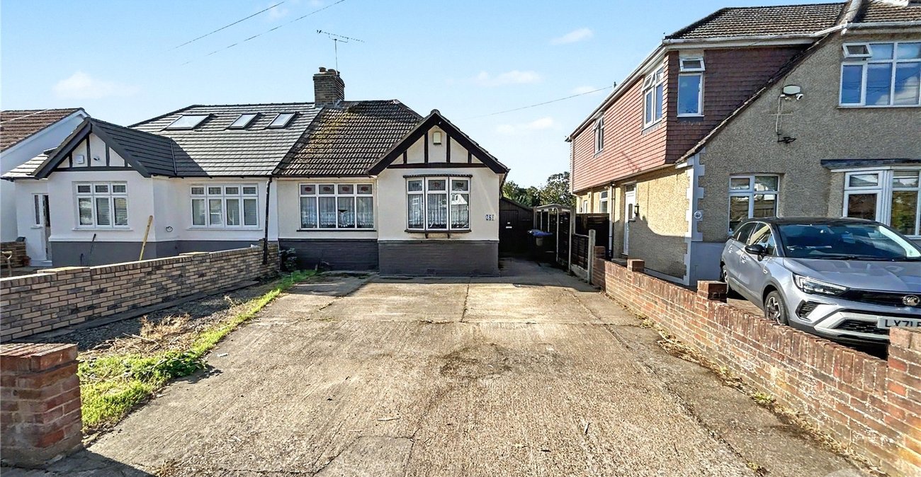2 bedroom bungalow for sale in Sidcup | Robinson Jackson