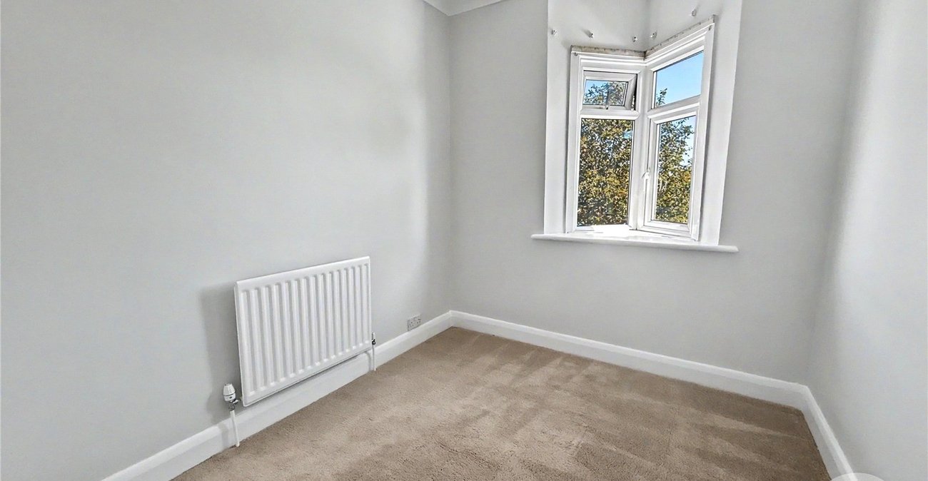 2 bedroom property for sale in Sidcup | Robinson Jackson