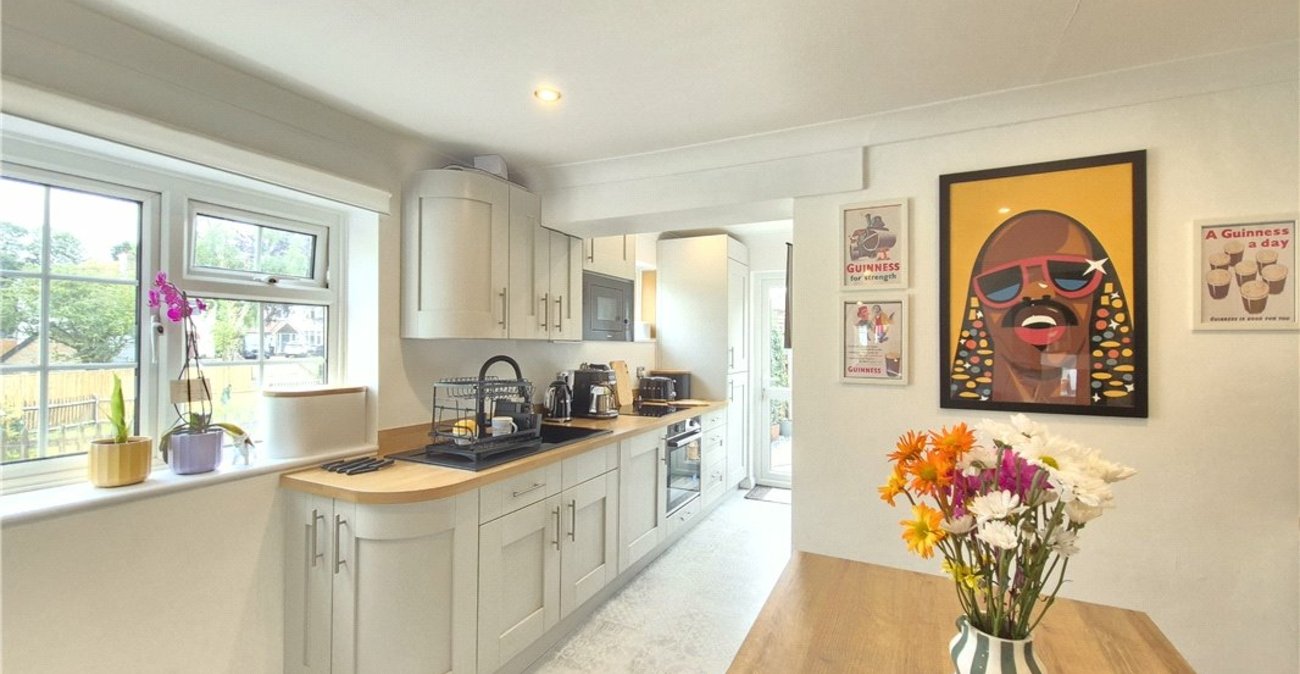 2 bedroom house for sale in Green Street Green | Robinson Jackson