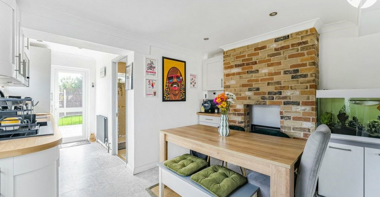 2 bedroom house for sale in Green Street Green | Robinson Jackson