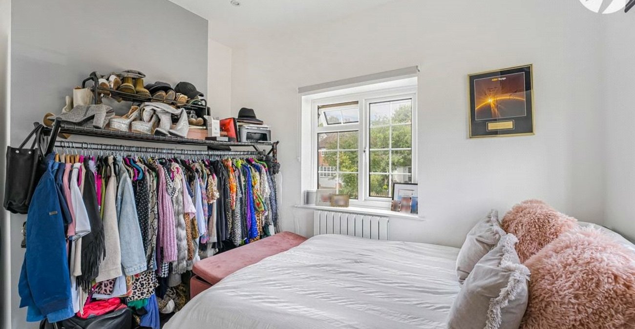 2 bedroom house for sale in Green Street Green | Robinson Jackson