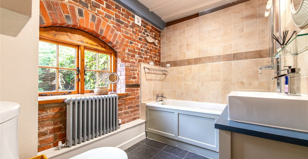 3 bedroom property for sale in Loose | Robinson Michael & Jackson