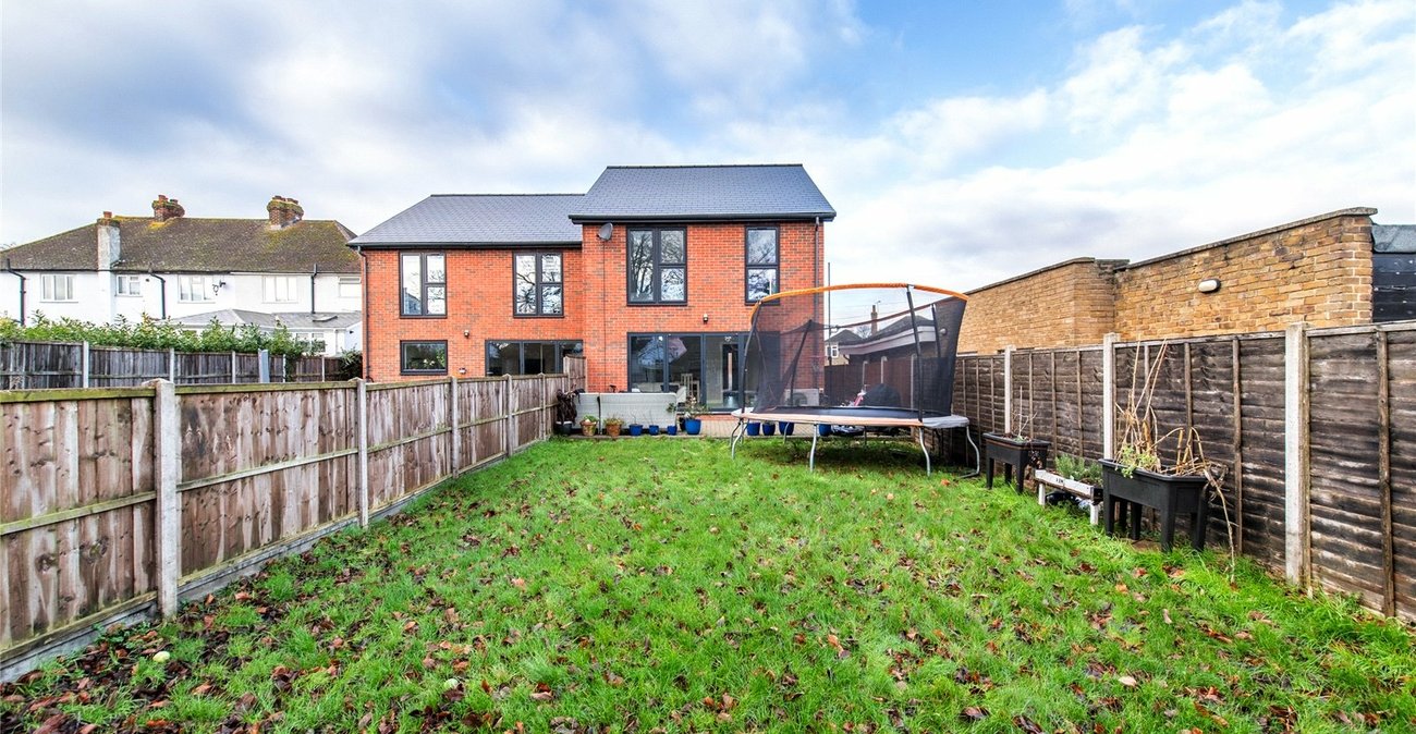 3 bedroom house for sale in Northfleet | Robinson Michael & Jackson