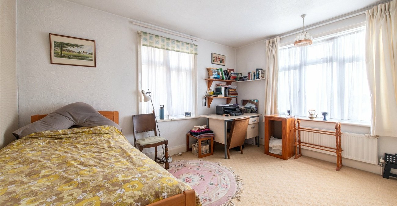 3 bedroom house for sale in Gravesend | Robinson Michael & Jackson
