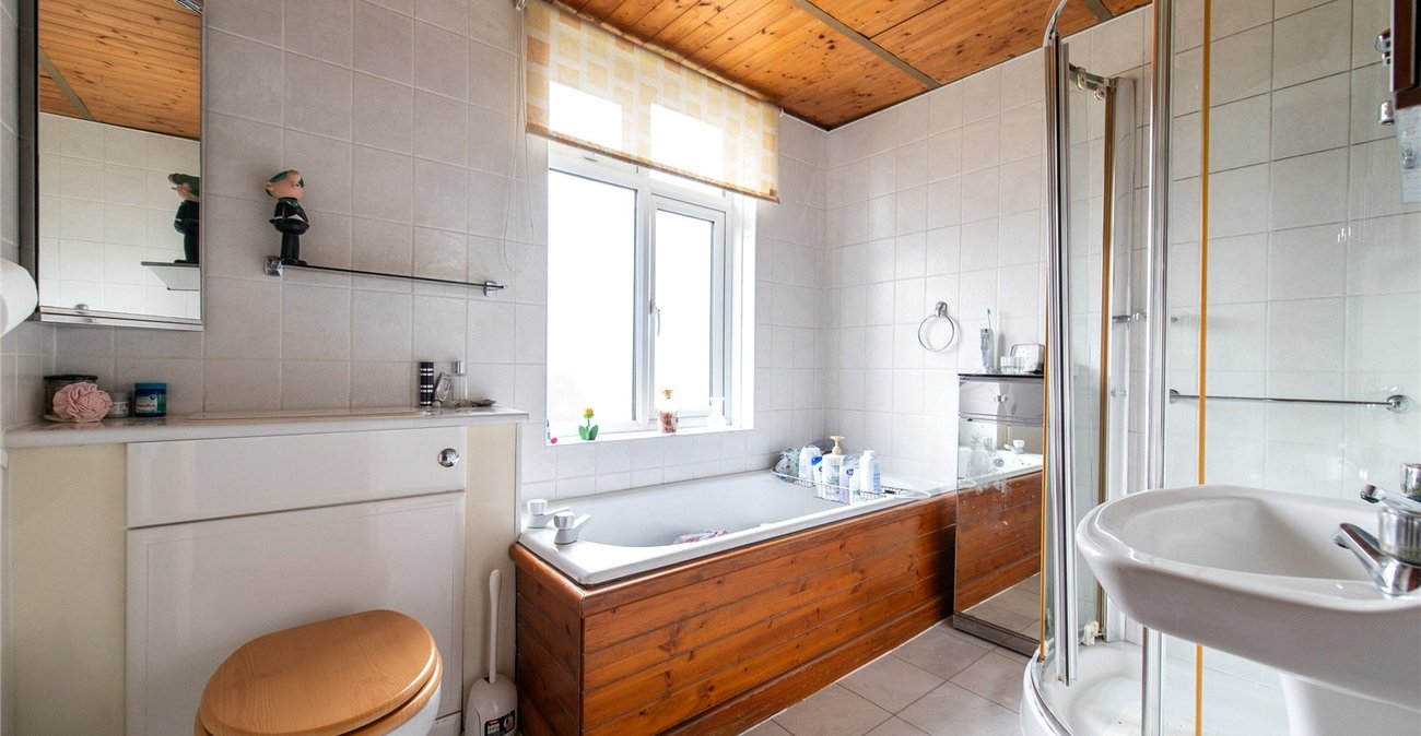 3 bedroom house for sale in Gravesend | Robinson Michael & Jackson