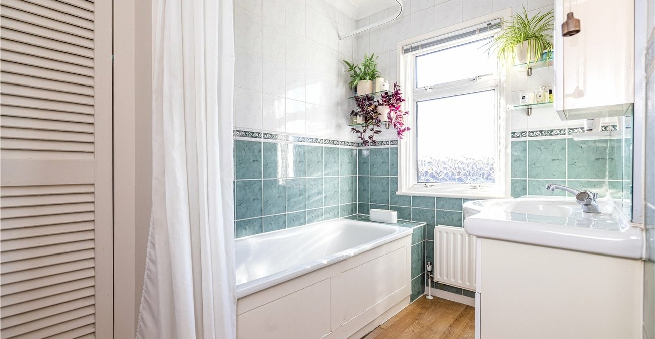 4 bedroom house for sale in Gravesend | Robinson Michael & Jackson