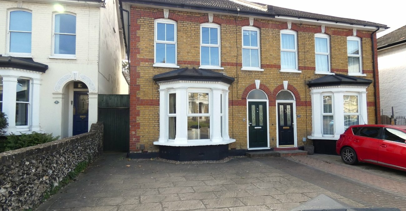 5 bedroom house for sale in Gravesend | Robinson Michael & Jackson