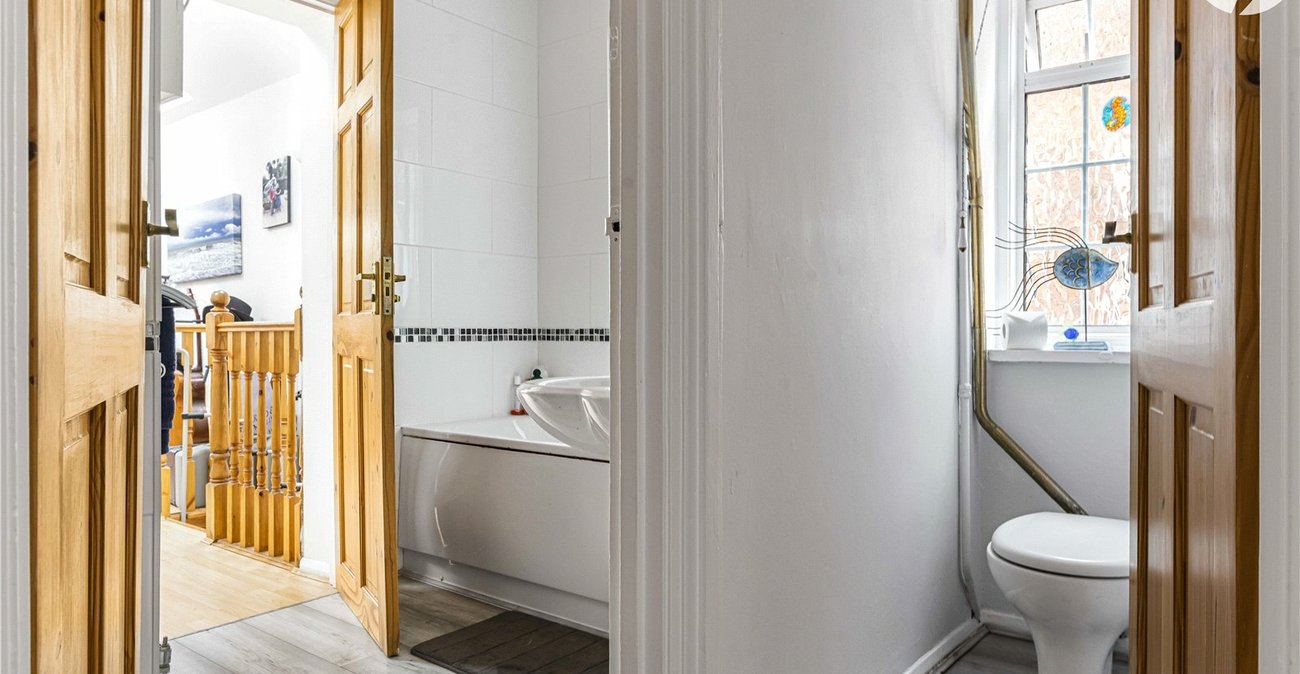 4 bedroom house for sale in Farningham | Robinson Jackson