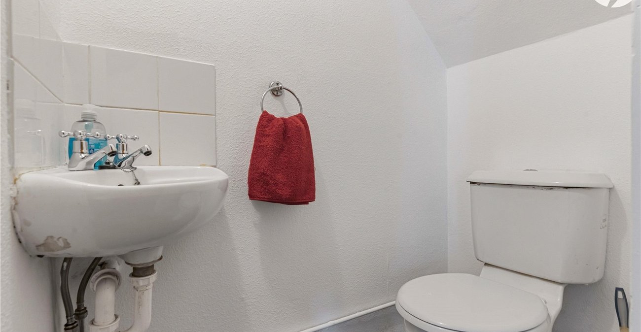 4 bedroom house for sale in Farningham | Robinson Jackson