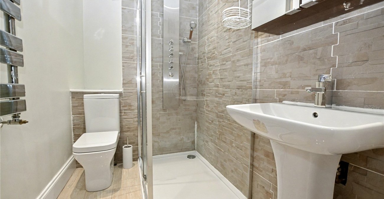 5 bedroom house for sale in Bexleyheath | Robinson Jackson