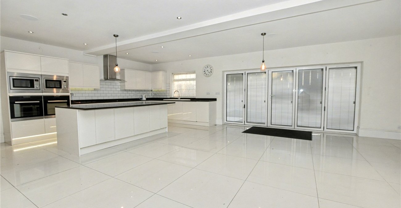 5 bedroom house for sale in Bexleyheath | Robinson Jackson