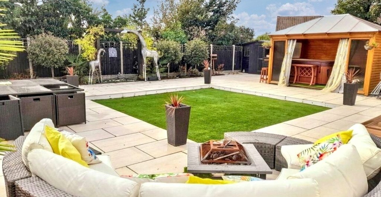 5 bedroom house for sale in Bexleyheath | Robinson Jackson