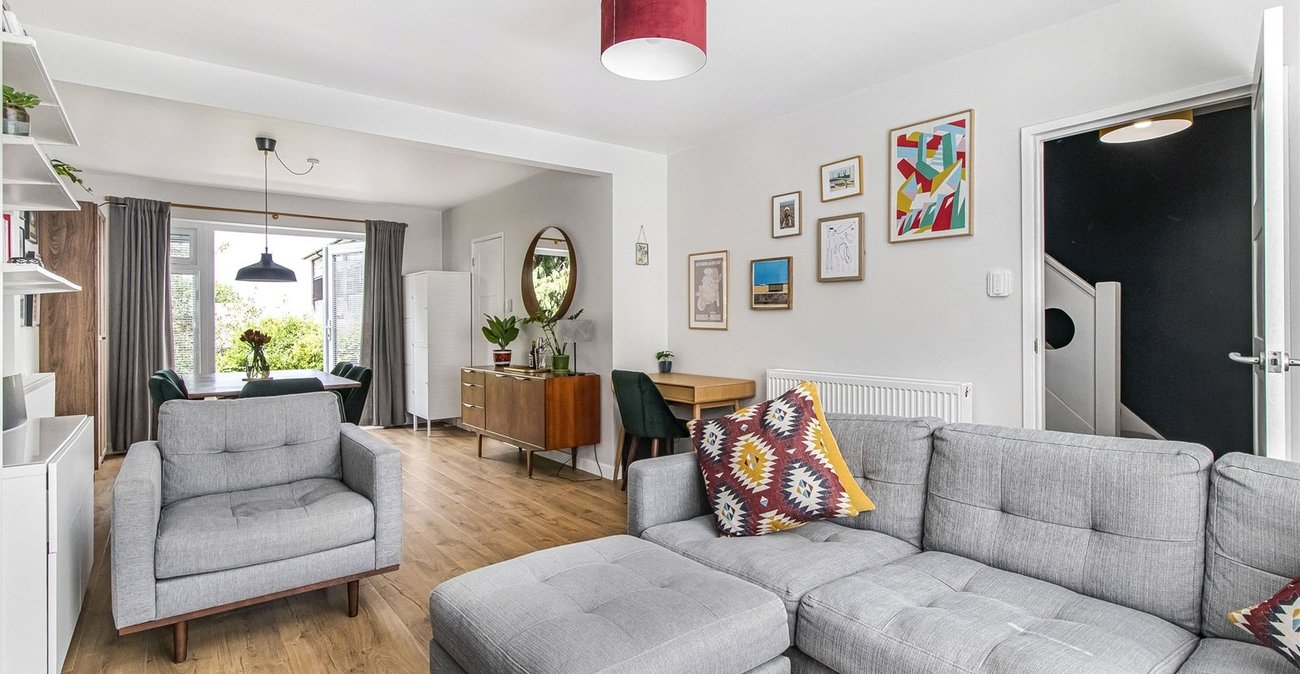 3 bedroom house for sale in Plumstead Common | Robinson Jackson