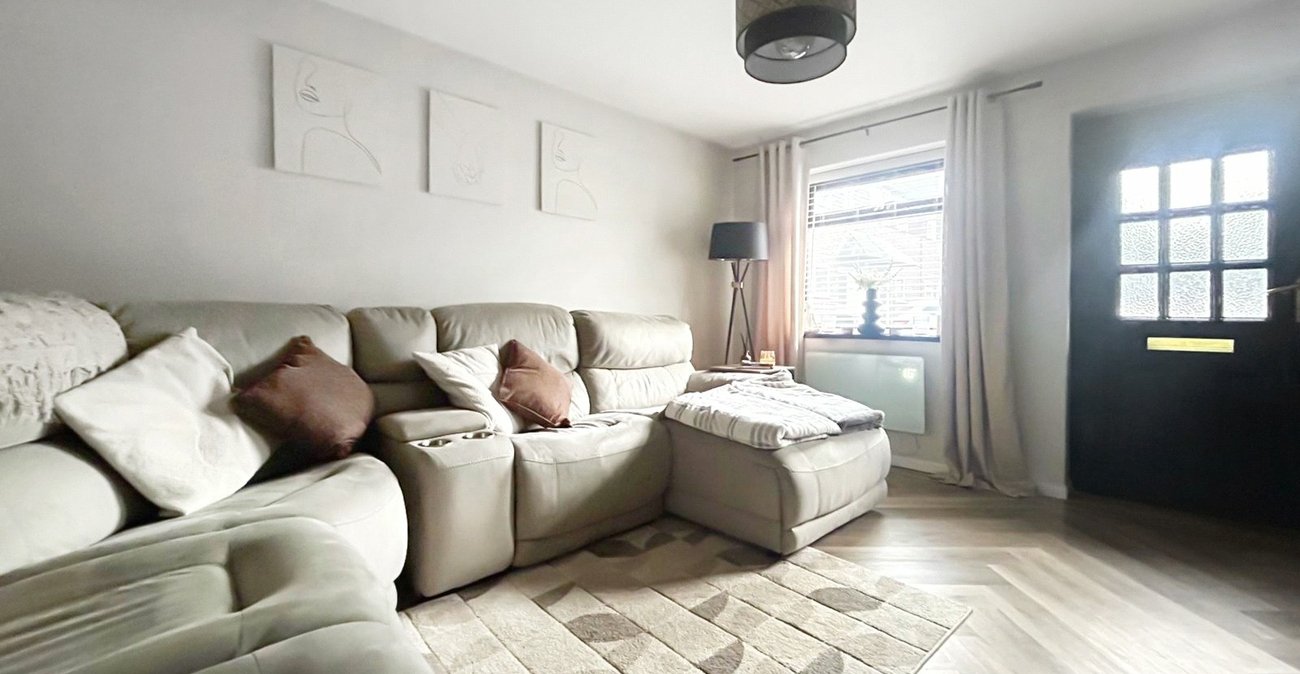 2 bedroom house for sale in Chatham | Robinson Michael & Jackson