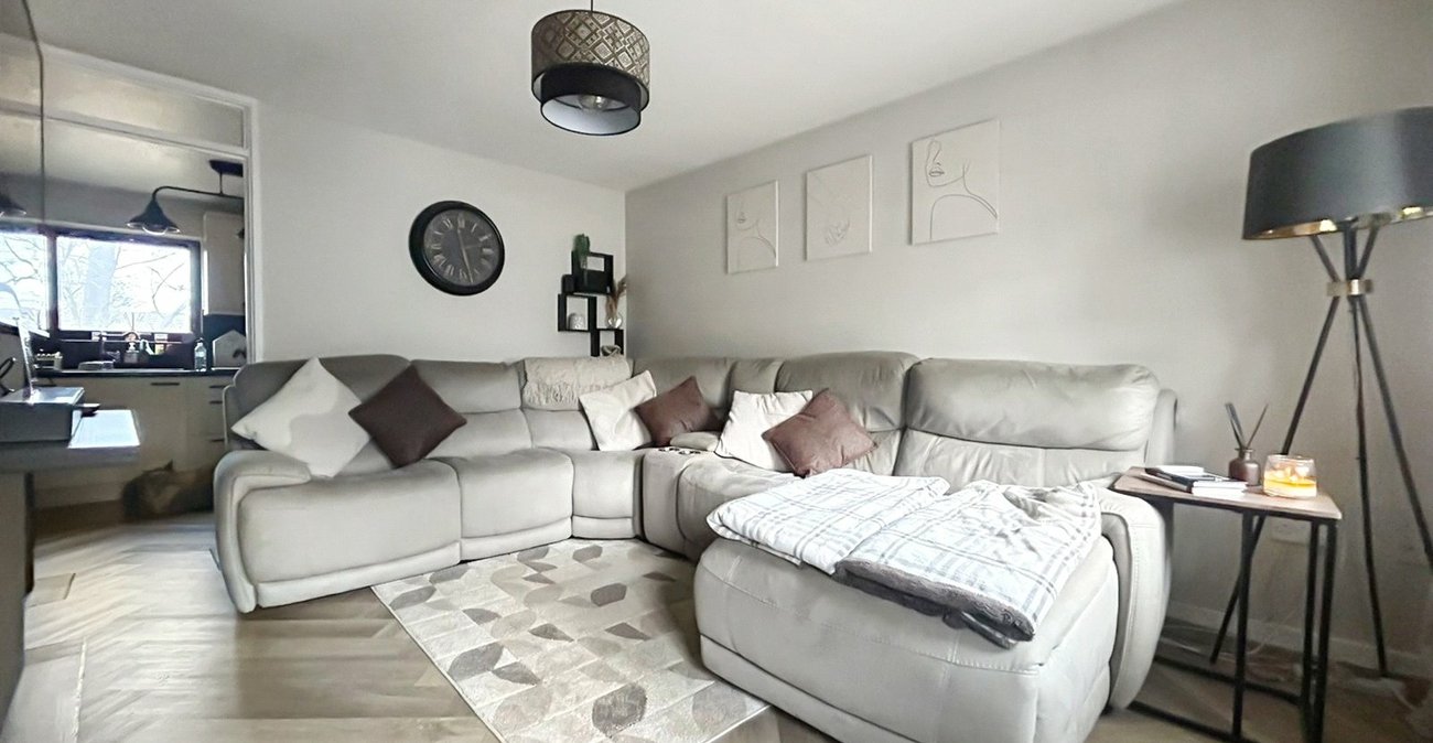 2 bedroom house for sale in Chatham | Robinson Michael & Jackson