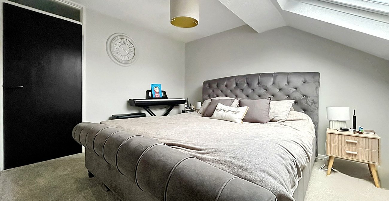 2 bedroom house for sale in Chatham | Robinson Michael & Jackson