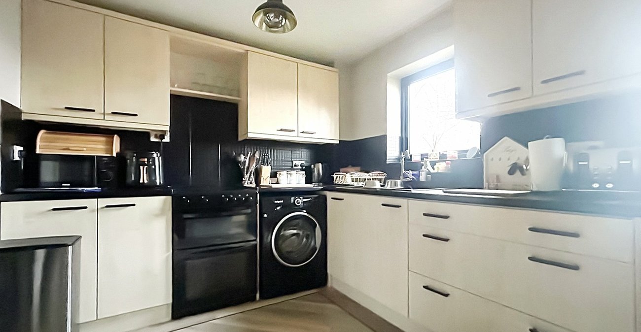 2 bedroom house for sale in Chatham | Robinson Michael & Jackson