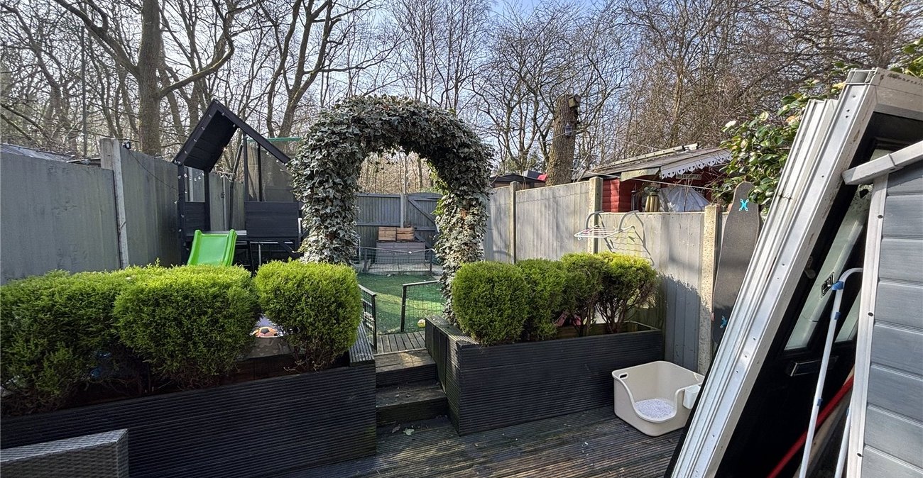 2 bedroom house for sale in Walderslade Woods | Robinson Michael & Jackson