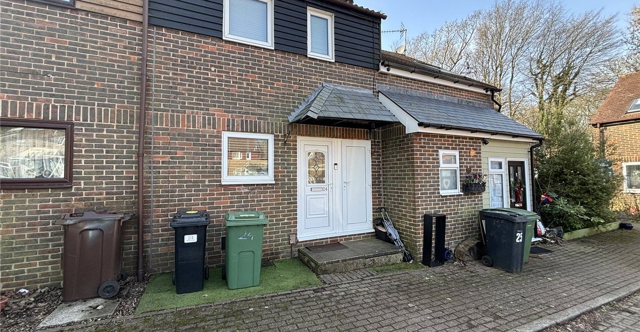 2 bedroom house for sale in Walderslade Woods | Robinson Michael & Jackson