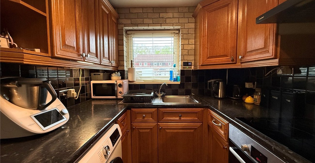 2 bedroom house for sale in Walderslade Woods | Robinson Michael & Jackson