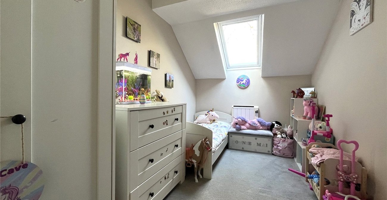 2 bedroom house for sale in Walderslade Woods | Robinson Michael & Jackson