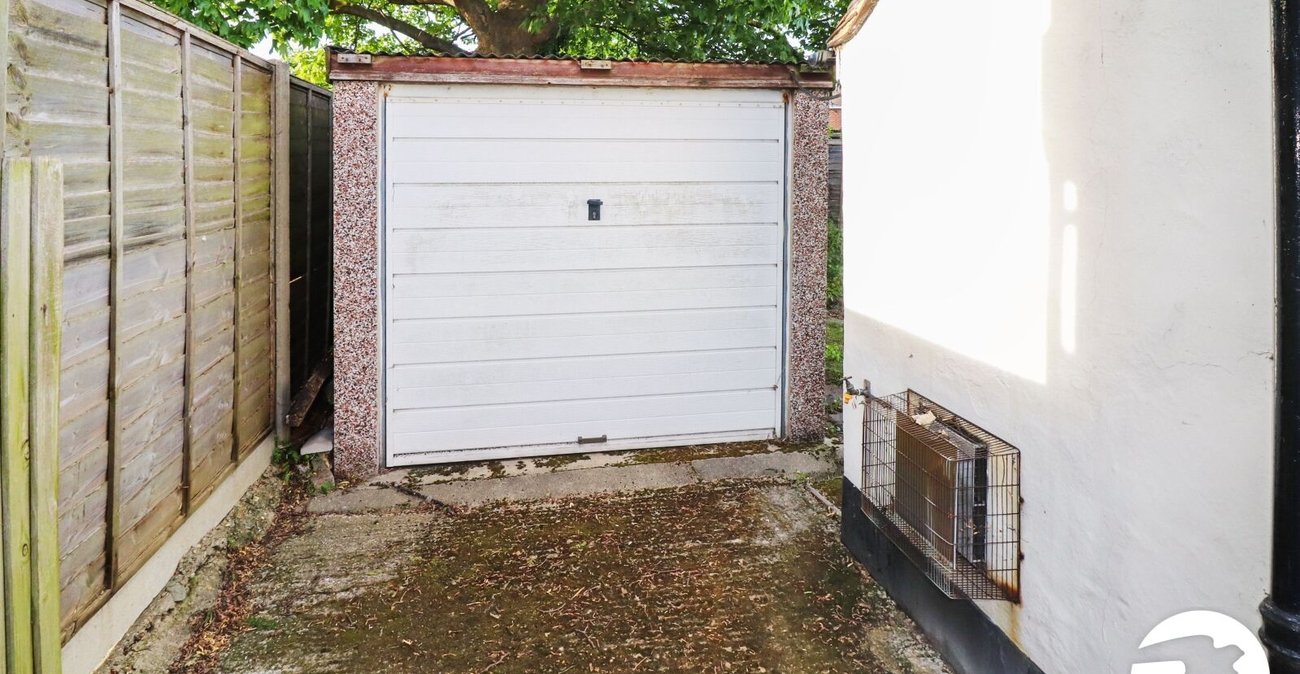 3 bedroom house for sale in Belvedere | Robinson Jackson