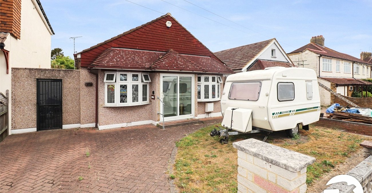 2 bedroom bungalow for sale in Belvedere | Robinson Jackson