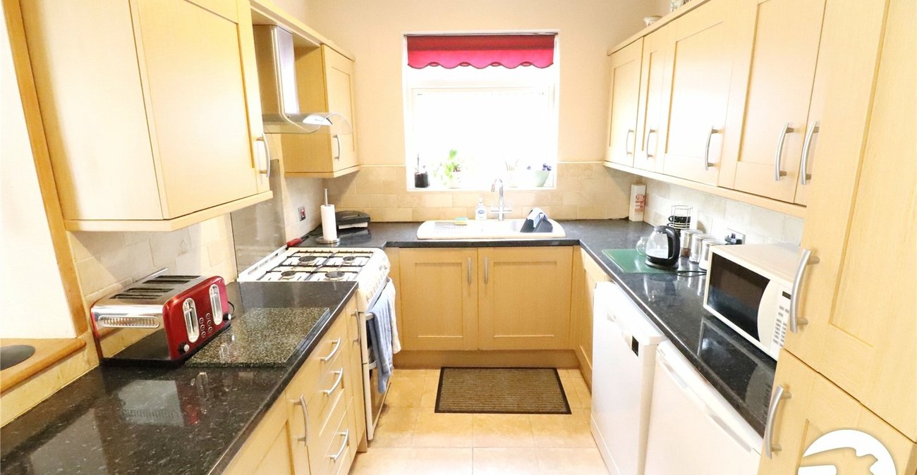 2 bedroom bungalow for sale in Belvedere | Robinson Jackson