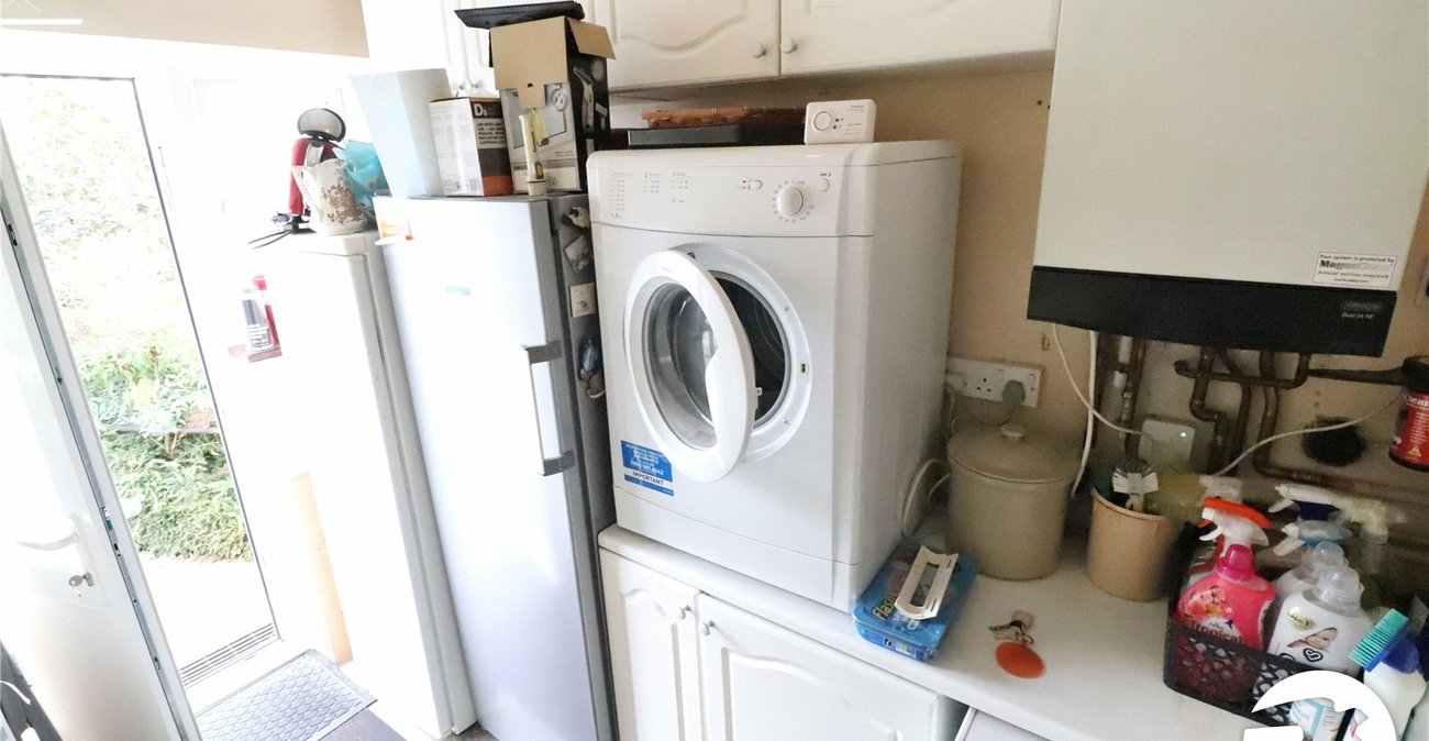 2 bedroom bungalow for sale in Belvedere | Robinson Jackson