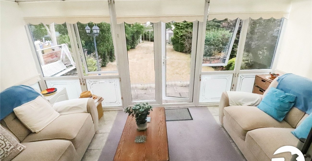 2 bedroom bungalow for sale in Belvedere | Robinson Jackson