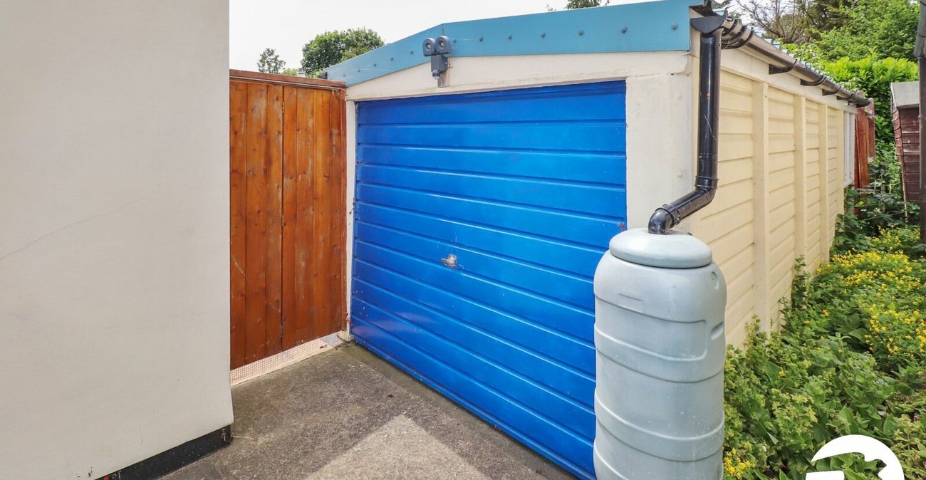 2 bedroom bungalow for sale in Upper Belvedere | Robinson Jackson