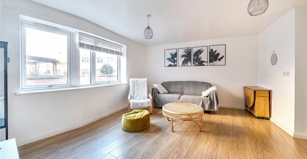 1 bedroom property for sale in 35 Bell Green | Robinson Jackson