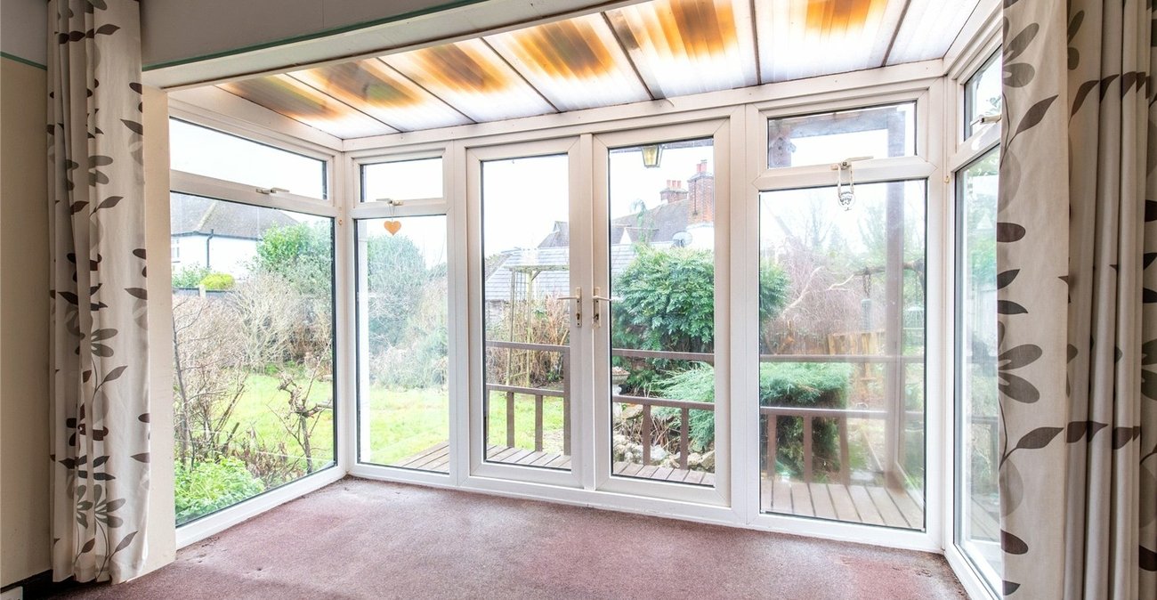 2 bedroom bungalow for sale in Weavering | Robinson Michael & Jackson