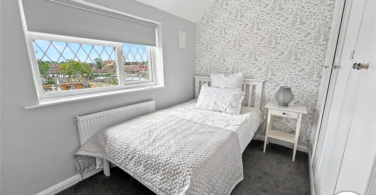 3 bedroom house for sale in Sidcup | Robinson Jackson