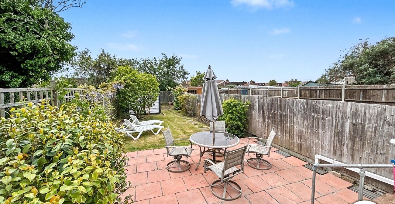 3 bedroom house for sale in Sidcup | Robinson Jackson