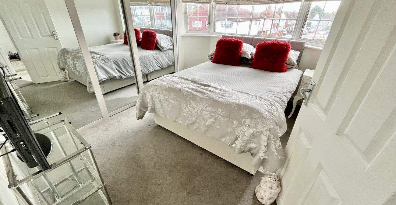 3 bedroom house for sale in Sidcup | Robinson Jackson