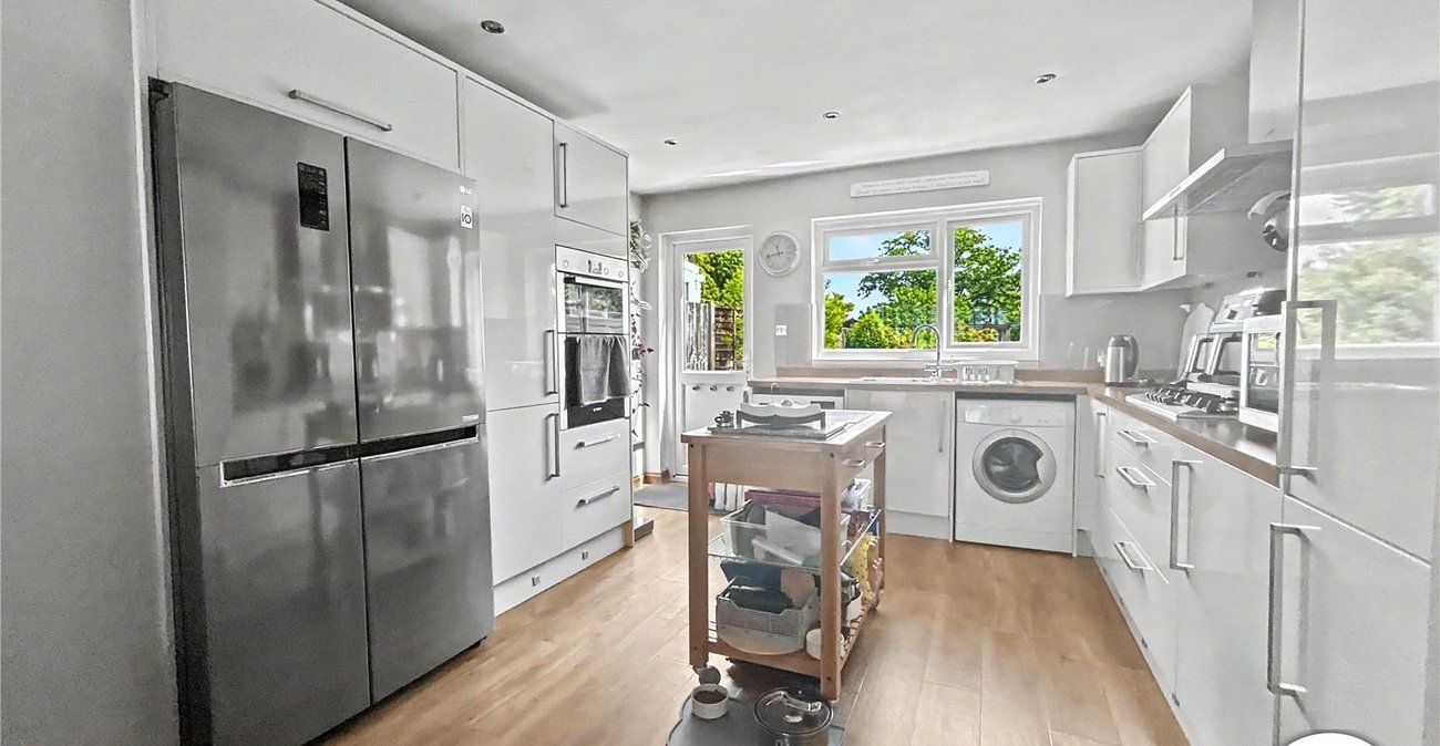 3 bedroom house for sale in Sidcup | Robinson Jackson