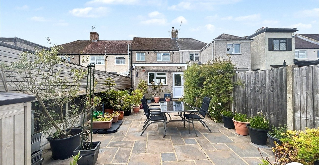3 bedroom house for sale in Sidcup | Robinson Jackson