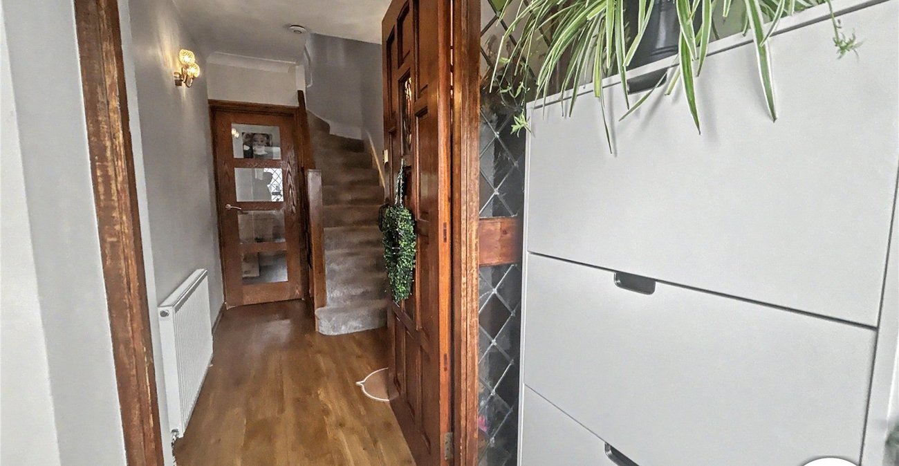 3 bedroom house for sale in Sidcup | Robinson Jackson