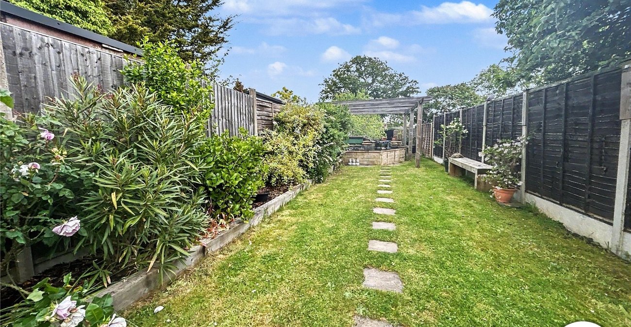 3 bedroom house for sale in Sidcup | Robinson Jackson