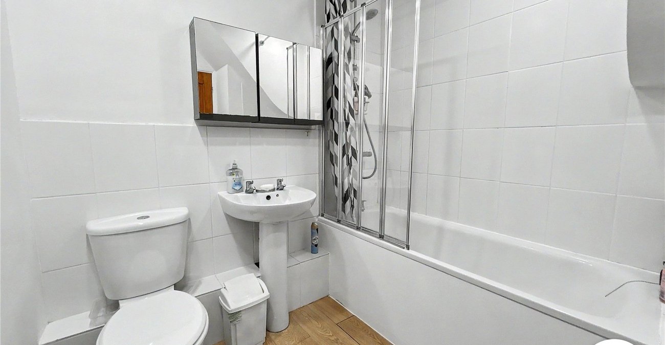 3 bedroom house for sale in Sidcup | Robinson Jackson