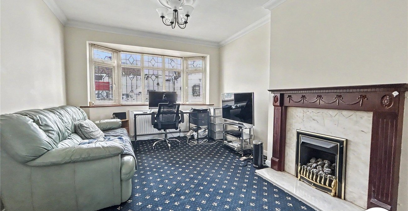 3 bedroom house for sale in Sidcup | Robinson Jackson