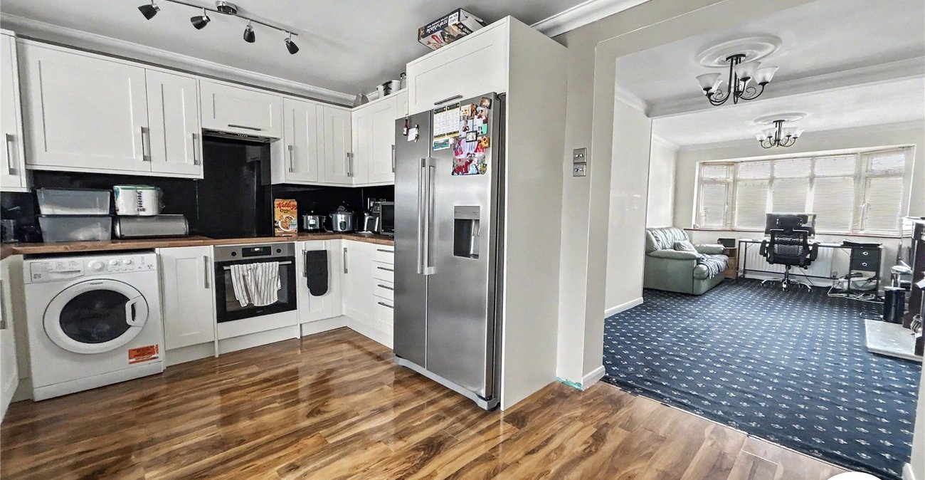 3 bedroom house for sale in Sidcup | Robinson Jackson