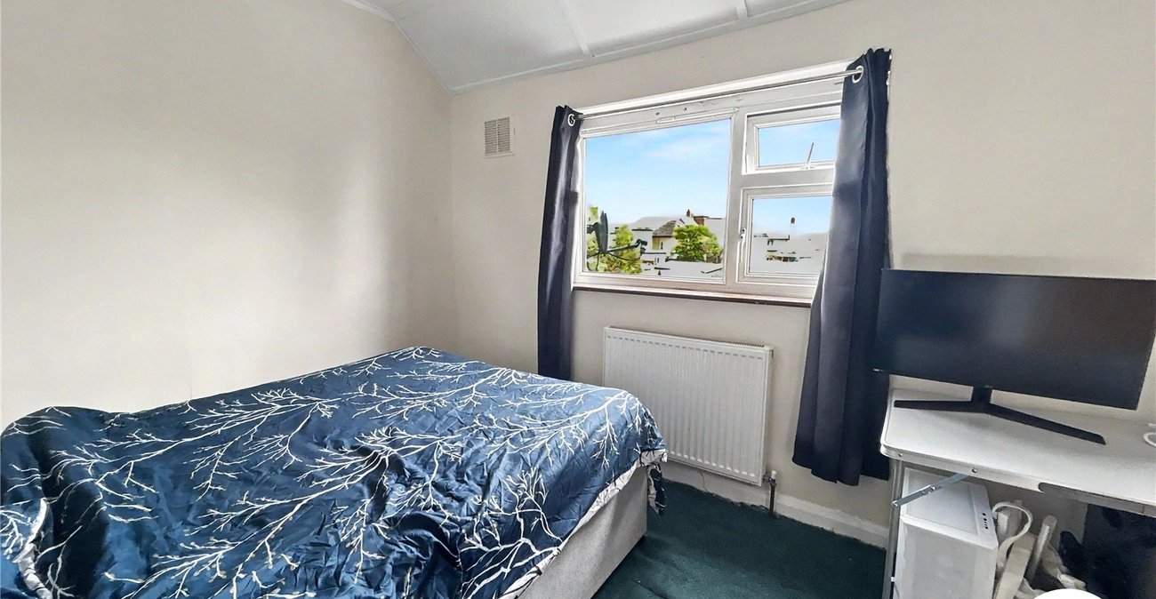 3 bedroom house for sale in Sidcup | Robinson Jackson
