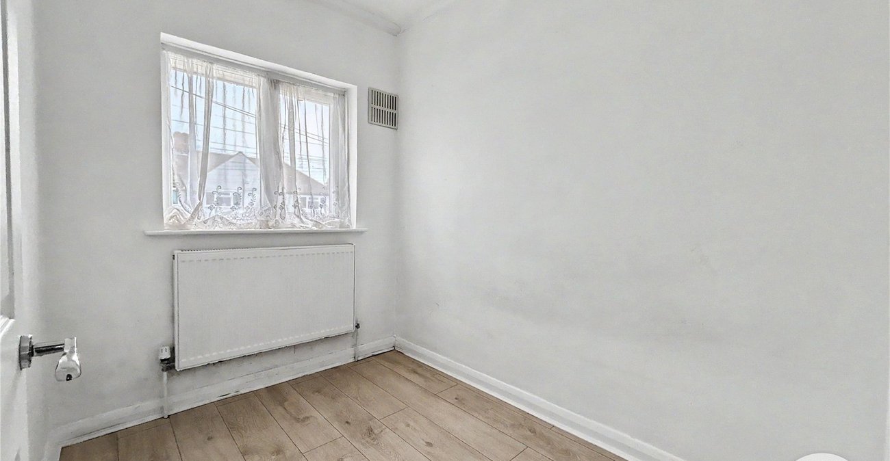 3 bedroom house for sale in Sidcup | Robinson Jackson