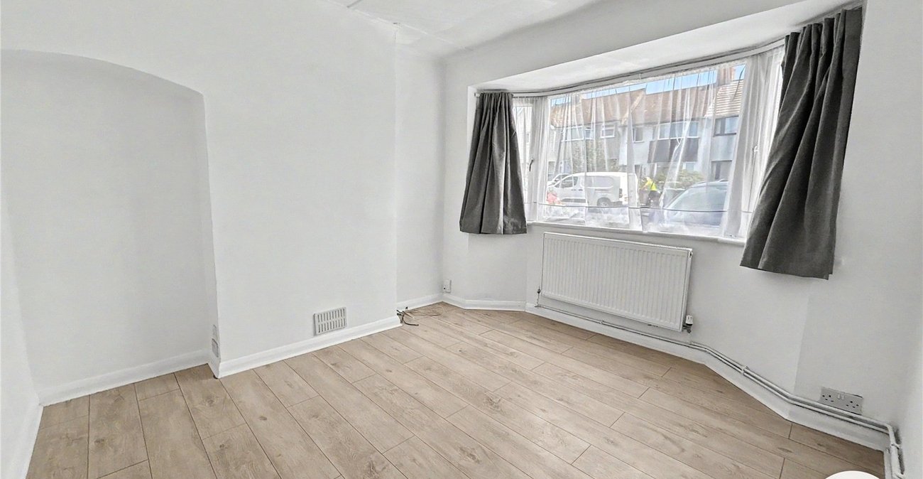 3 bedroom house for sale in Sidcup | Robinson Jackson
