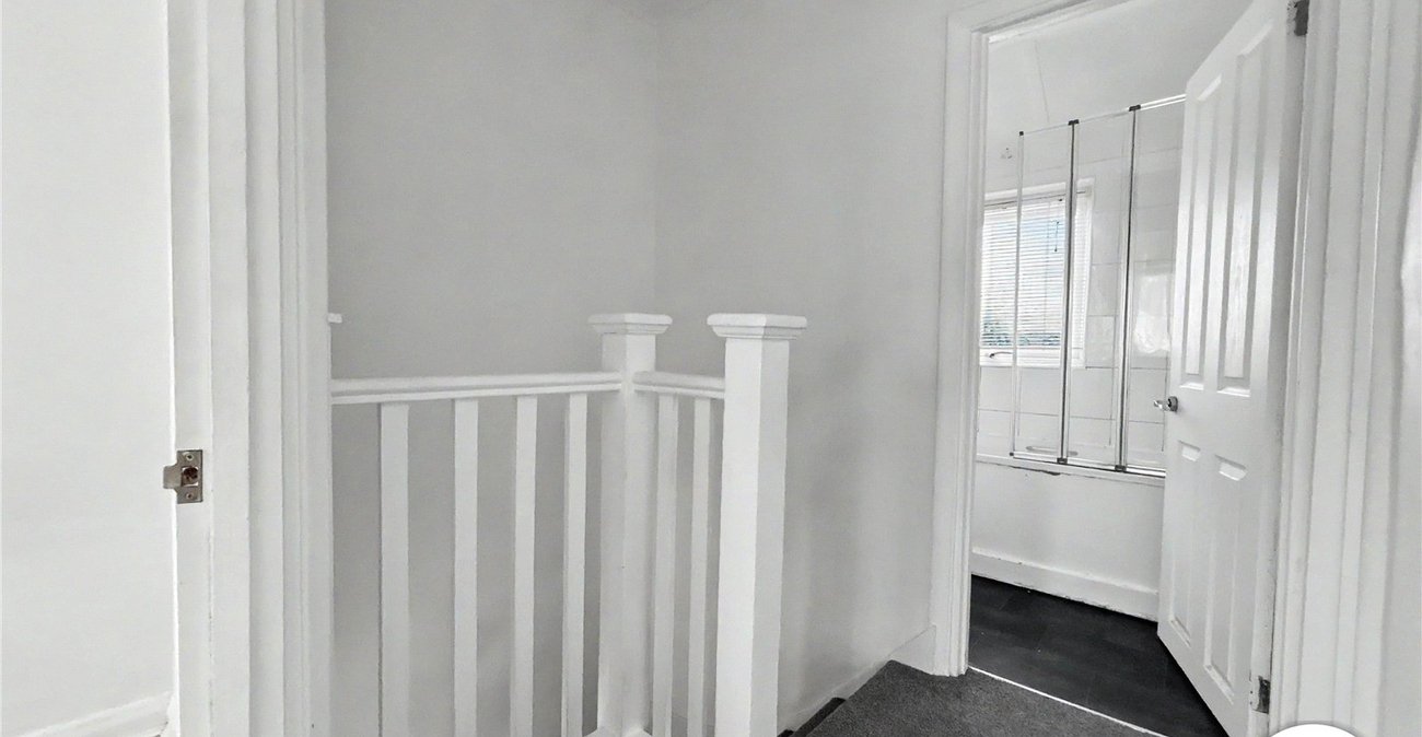 3 bedroom house for sale in Sidcup | Robinson Jackson