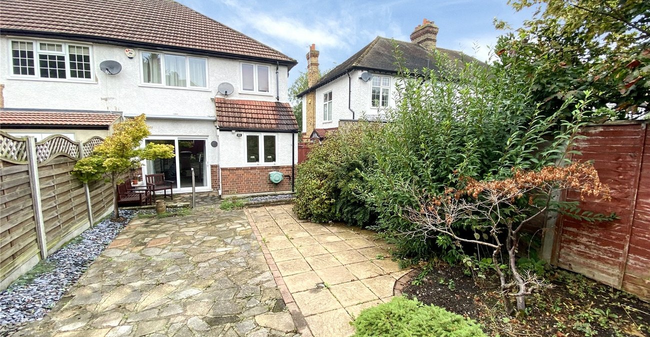 3 bedroom house for sale in Sidcup | Robinson Jackson