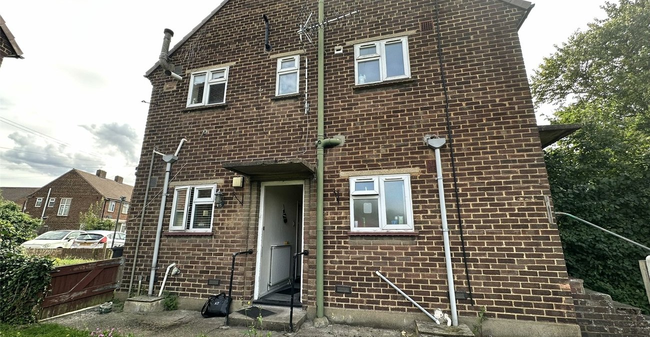 1 bedroom property for sale in Swanscombe | Robinson Jackson