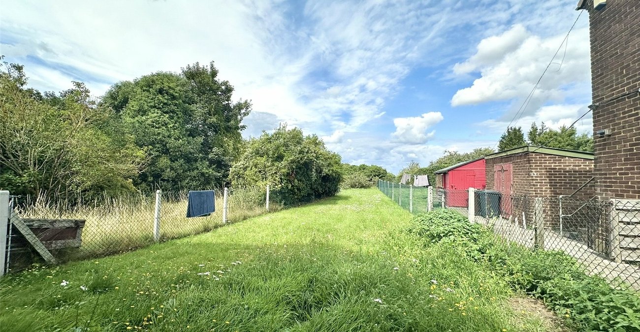 1 bedroom property for sale in Swanscombe | Robinson Jackson